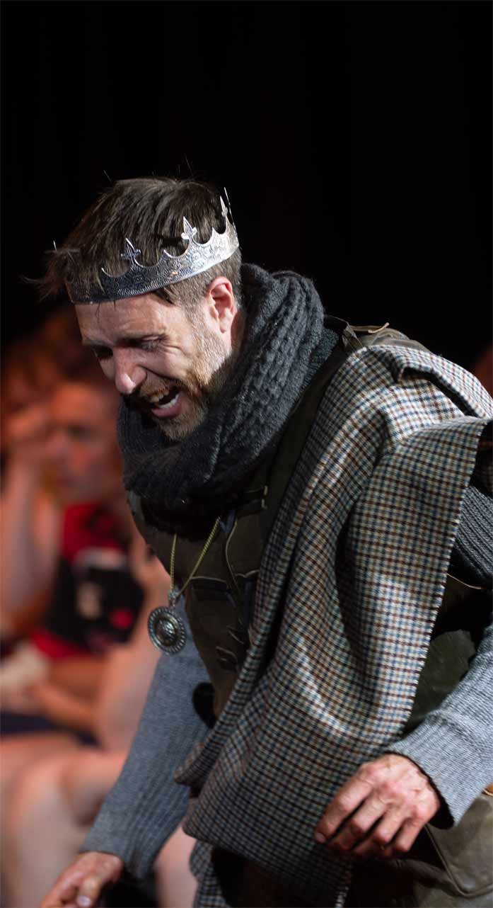 Macbeth-laughing_SFW
